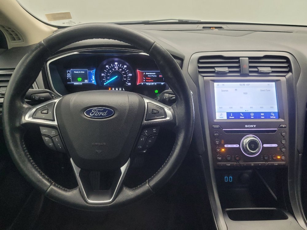 Used 2020 Ford Fusion Energi Titanium FWD image 22