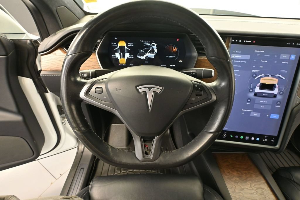 Used 2018 Tesla Model X 100D AWD/4WD image 19