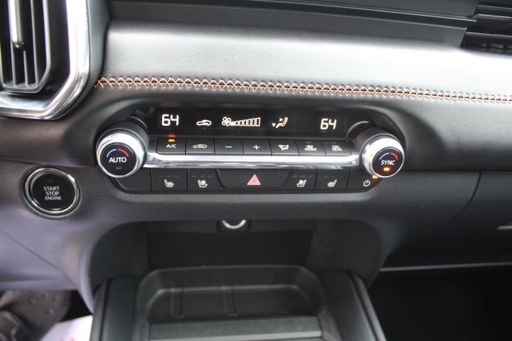 Used 2025 MAZDA CX-50 AWD 2.5 S w/ Premium Plus Pkg image 24