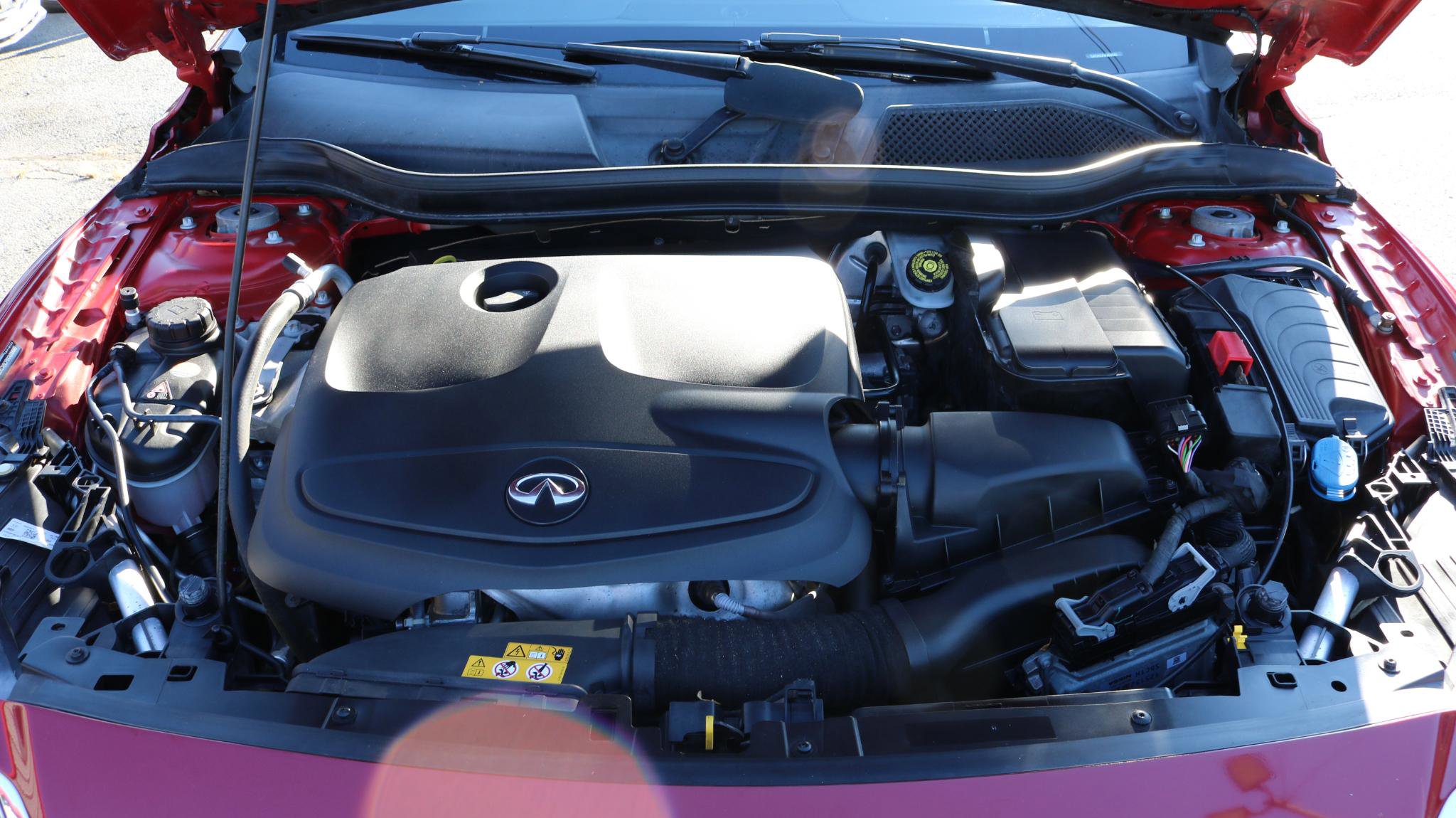 Used 2019 INFINITI QX30 image 25