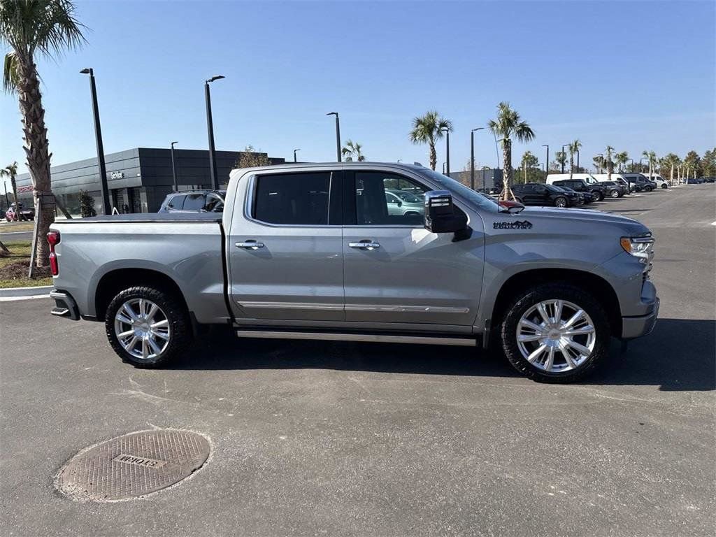 Used 2024 Chevrolet Silverado 1500 High Country w/ High Country Premium Package image 2