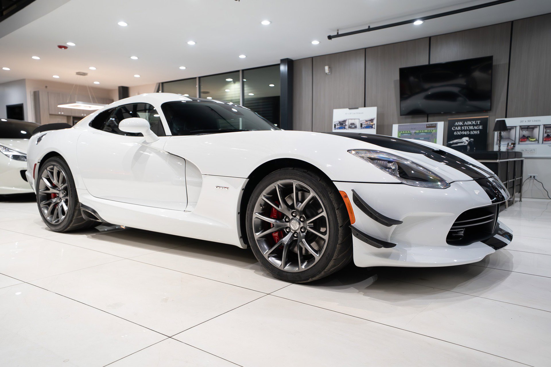 Used 2013 SRT Viper GTS w/ GTS Laguna Interior Pkg image 29