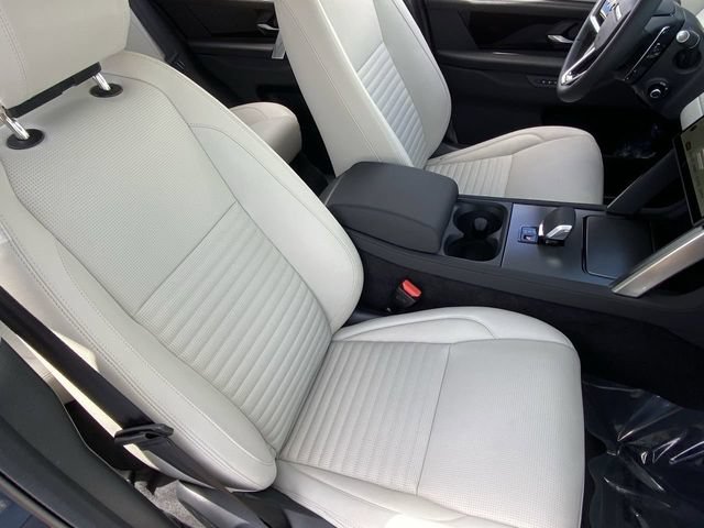 Used 2025 Land Rover Discovery Sport S AWD/4WD image 11
