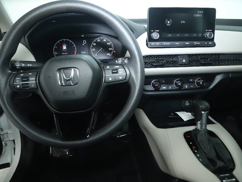 Used 2023 Honda HR-V LX image 27