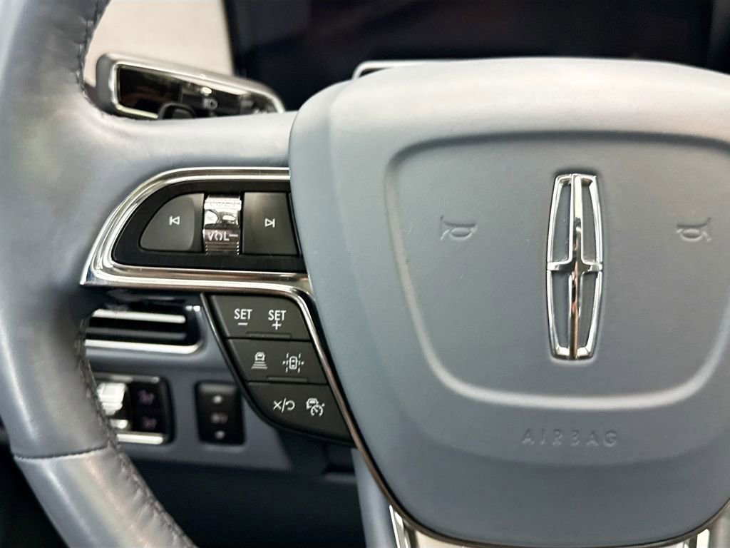 Used 2023 Lincoln Navigator L Black Label image 11