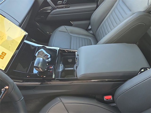 New 2026 Land Rover Range Rover Sport SV image 16