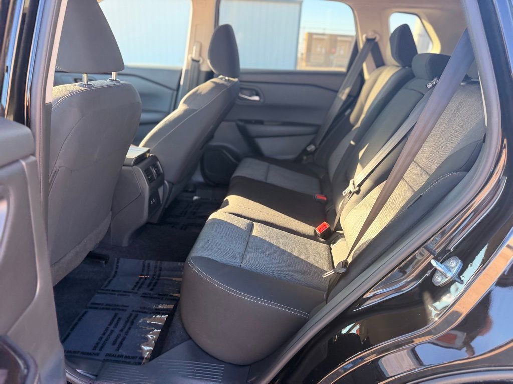 Certified 2025 Nissan Rogue SV image 11