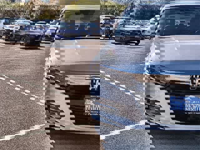 Used 2019 Honda Accord Touring image 10