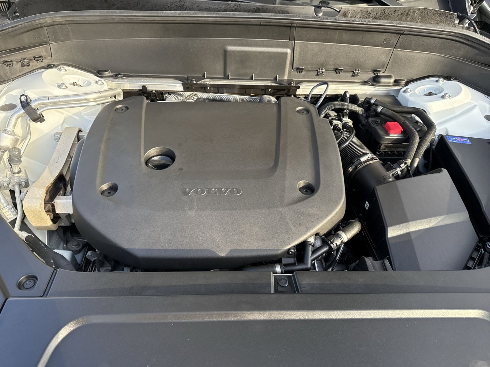 Used 2024 Volvo XC90 B6 Ultimate w/ Protection Package image 29