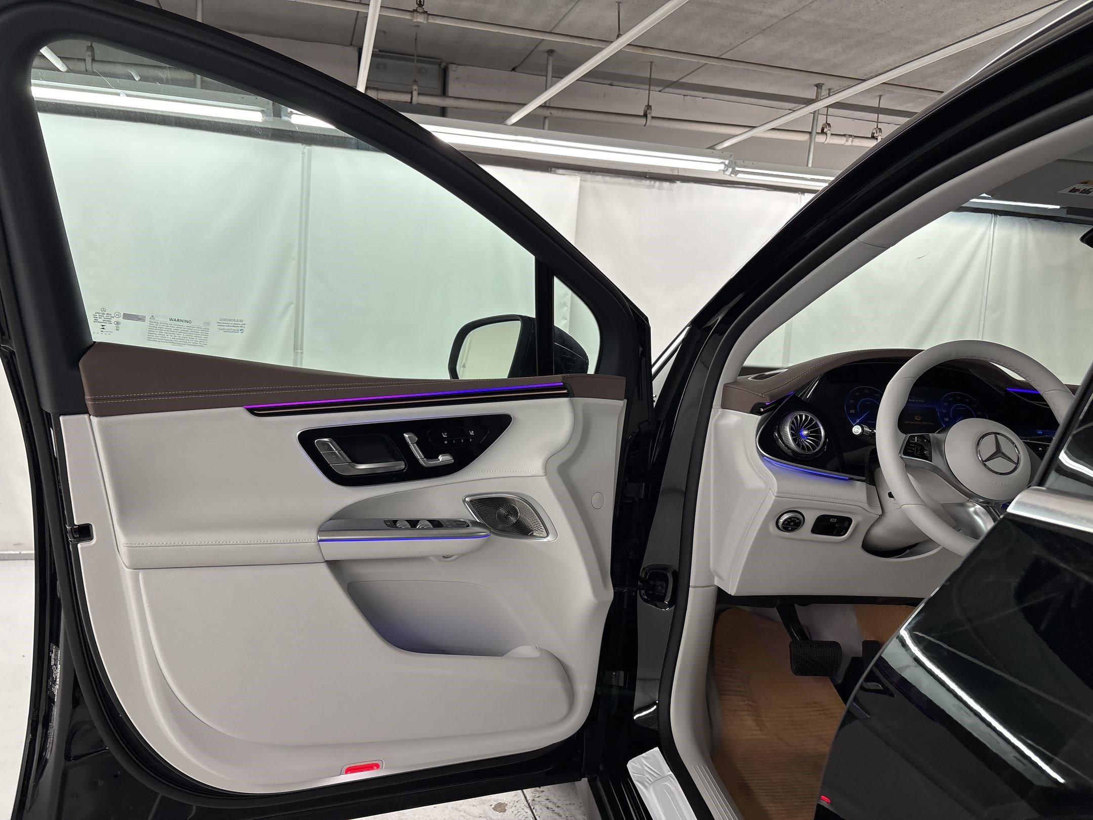New 2026 Mercedes-Benz EQE 320 4MATIC SUV image 5