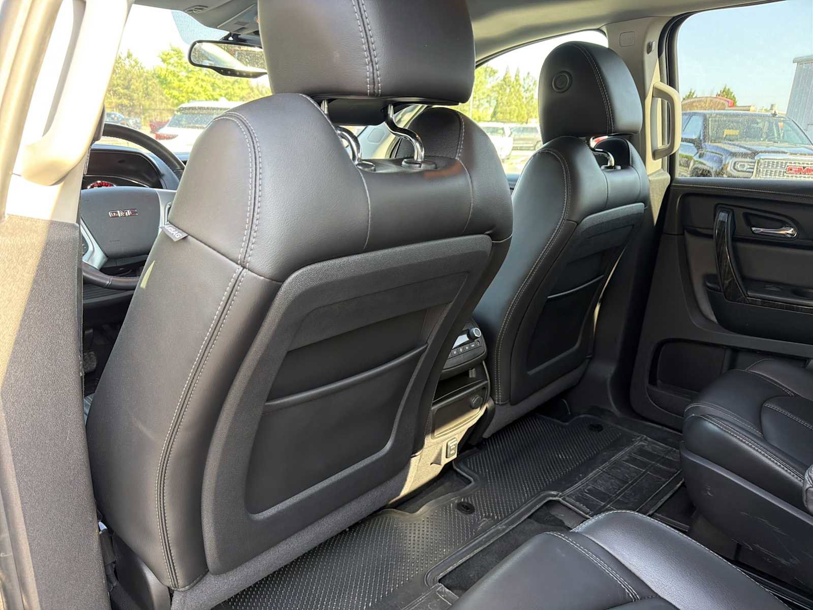 Used 2016 GMC Acadia SLT w/ Open Road Package image 18