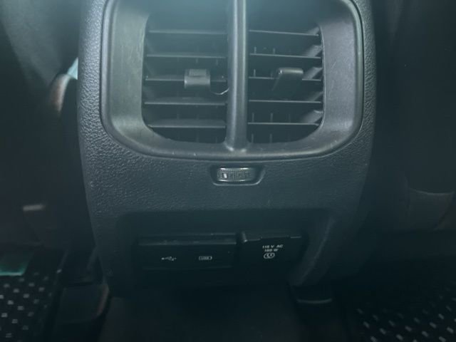 Used 2020 Jeep Cherokee Latitude Plus image 16