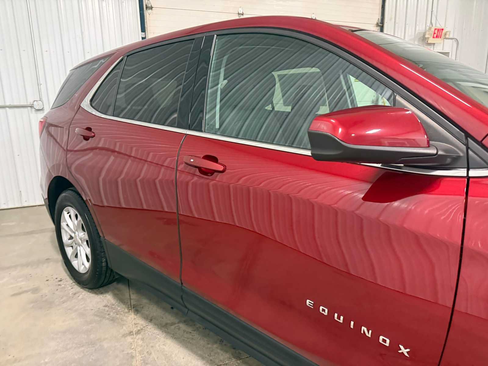 Used 2020 Chevrolet Equinox LT FWD image 11