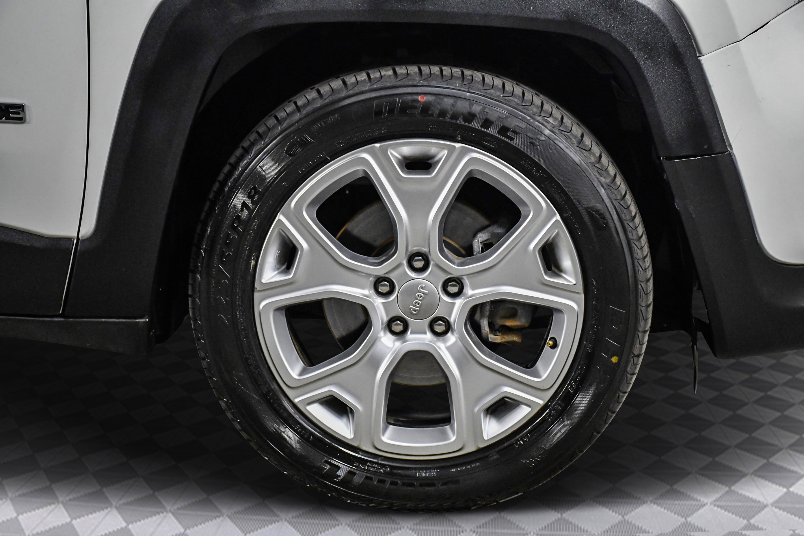 Used 2020 Jeep Renegade Limited image 34