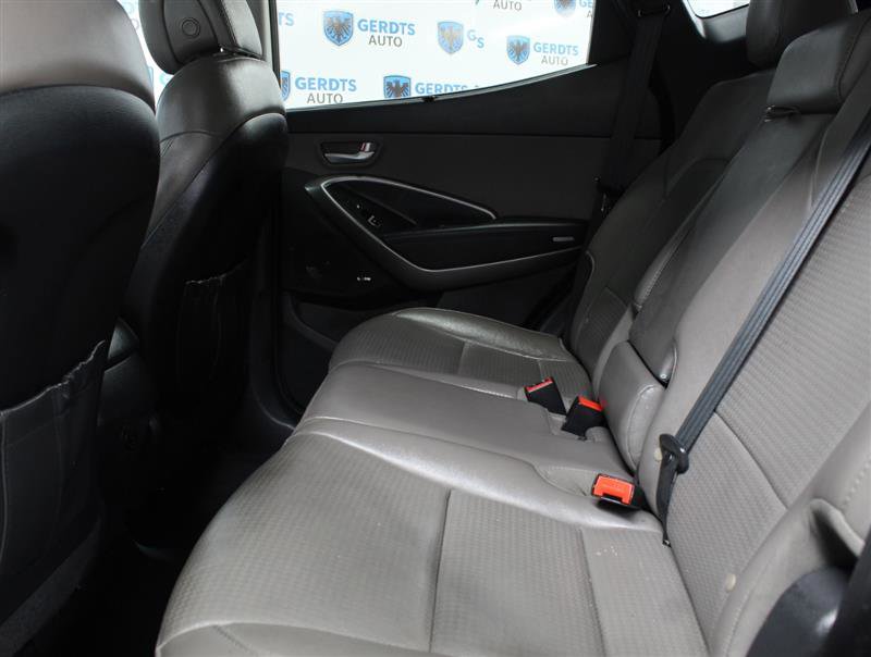 Used 2015 Hyundai Santa Fe Sport 2.0T w/ Option Group 05 AWD/4WD image 17