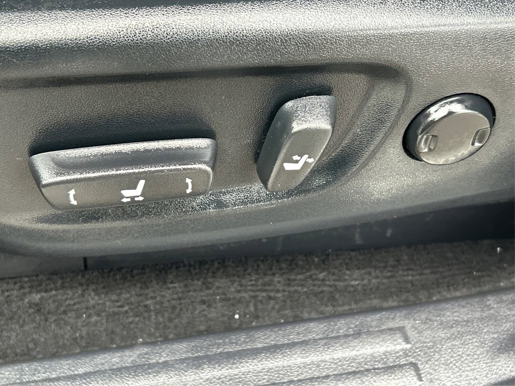 Used 2021 Toyota 4Runner Limited image 36