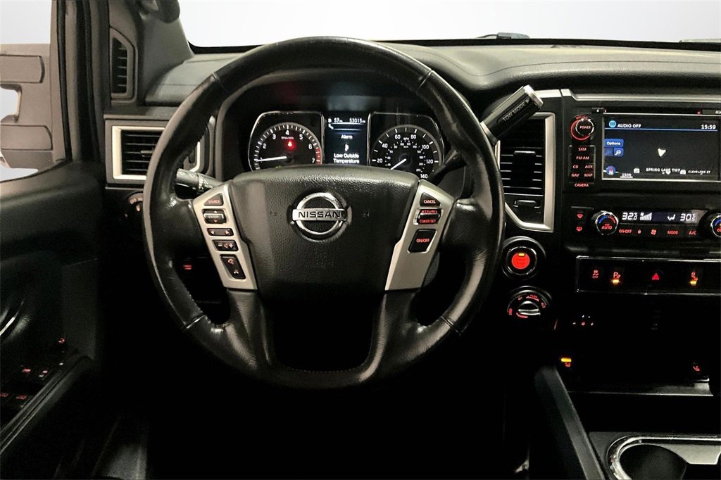 Used 2018 Nissan Titan PRO-4X image 9