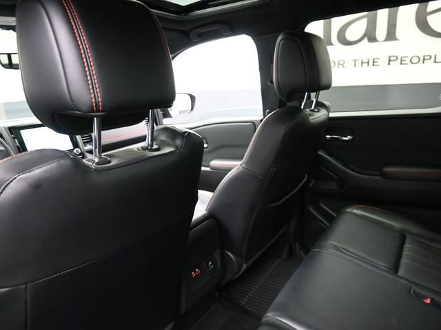 Used 2023 Nissan Frontier PRO-4X w/ Pro-4X Premium Package AWD/4WD image 23