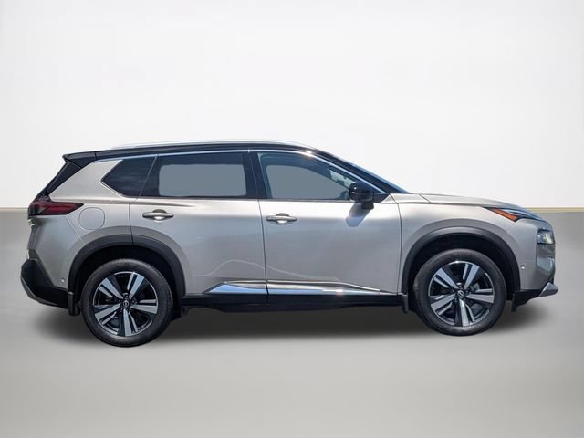 Certified 2023 Nissan Rogue Platinum w/ Platinum Premium Package AWD/4WD image 2