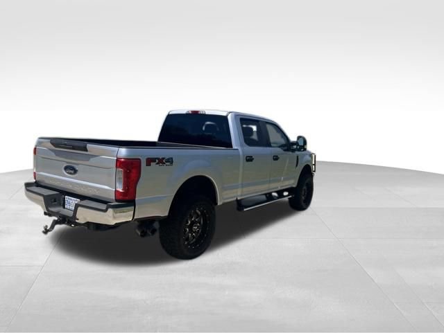 Used 2017 Ford F250 XL w/ STX Appearance Package AWD/4WD image 3