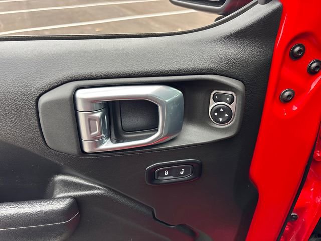 Used 2024 Jeep Wrangler Willys image 12