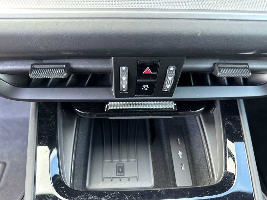 Used 2025 Porsche Cayenne S image 23