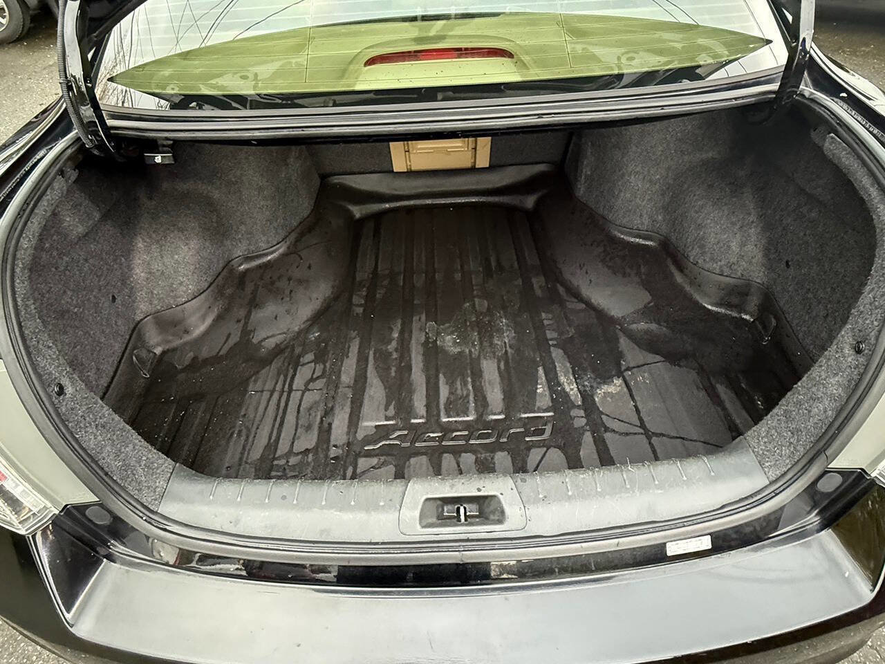 Used 2011 Honda Accord SE image 12