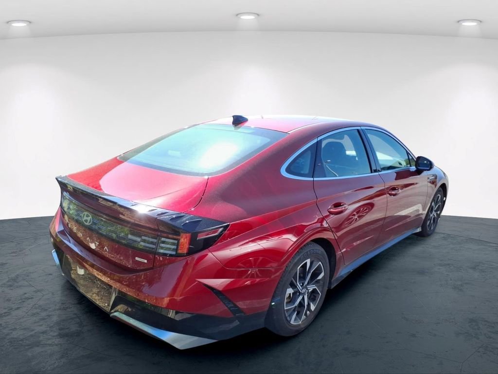Used 2024 Hyundai Sonata SEL AWD/4WD image 13