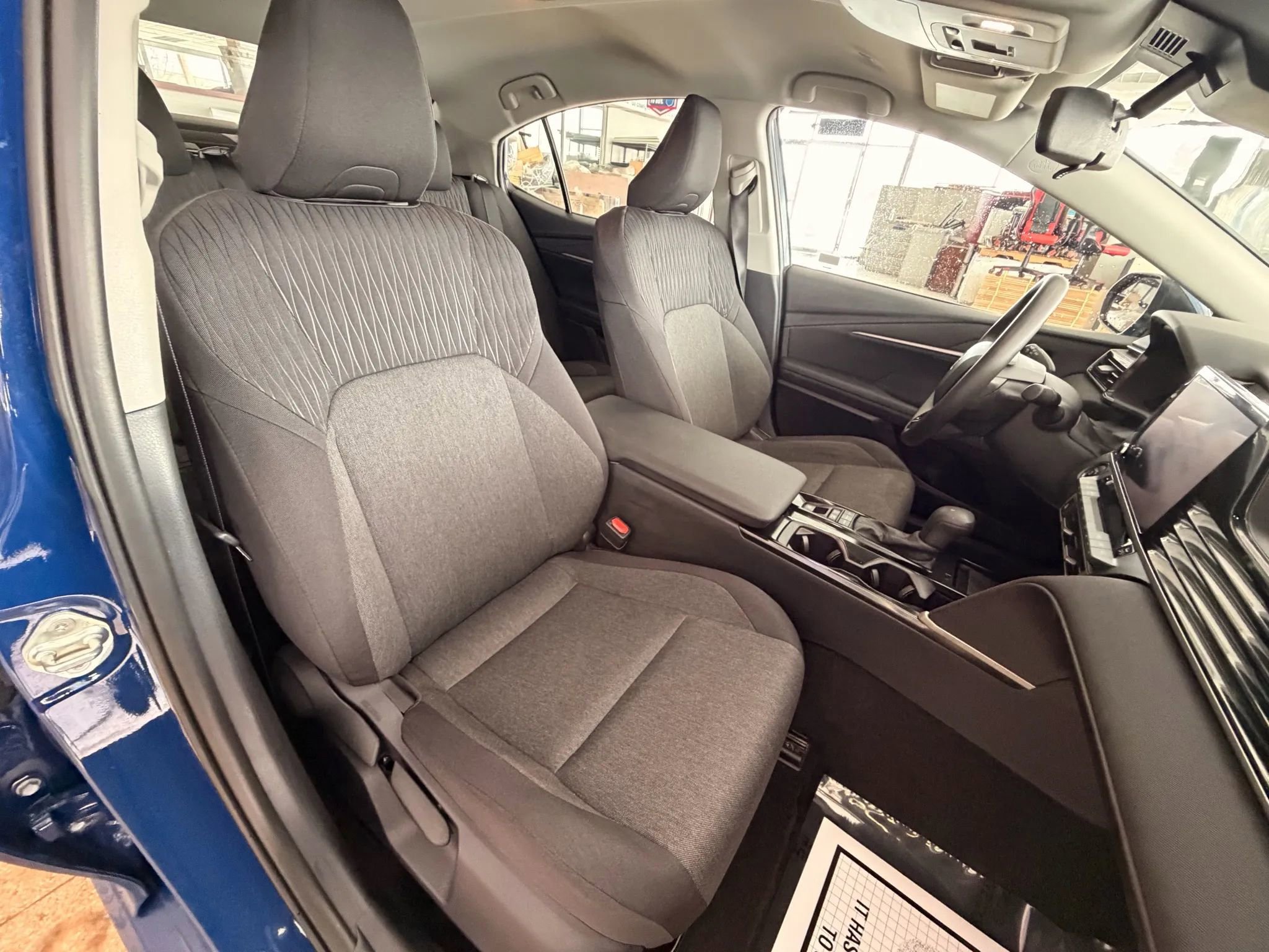 Used 2025 Toyota Camry SE image 20