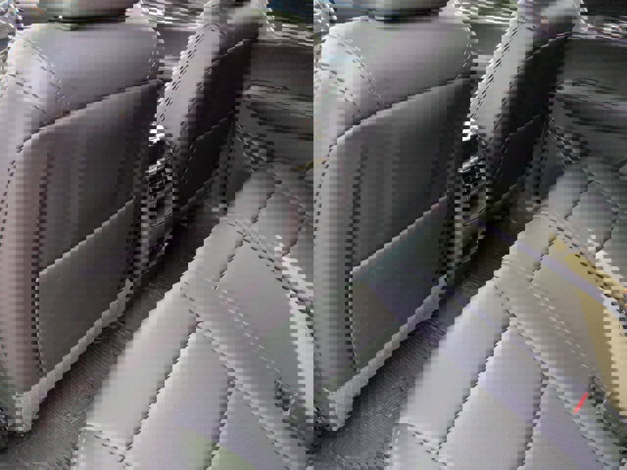 Used 2024 Cadillac XT5 Premium Luxury image 18