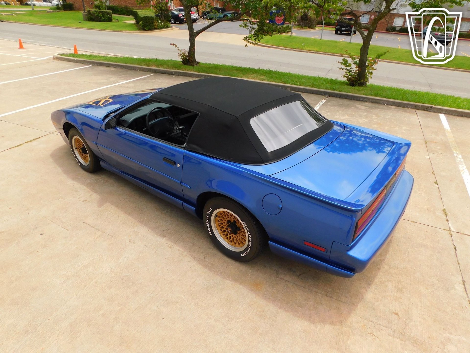 Used 1991 Pontiac Firebird Convertible image 15