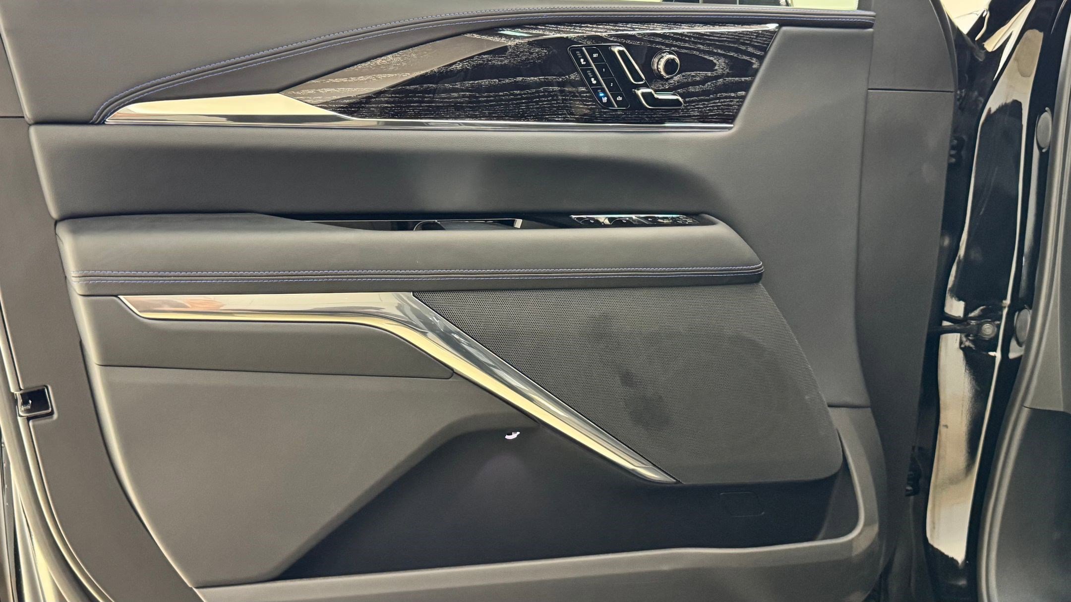 New 2026 Cadillac Escalade IQ Sport 1 image 44