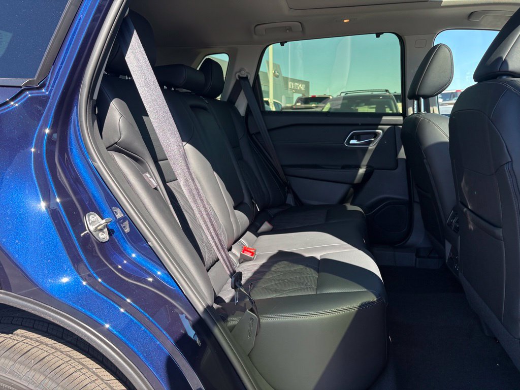 New 2026 Nissan Rogue Platinum AWD/4WD image 15