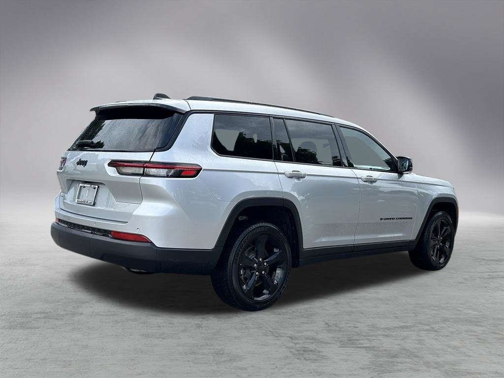 Certified 2025 Jeep Grand Cherokee L Altitude RWD image 5