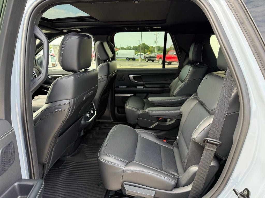 New 2025 Ford Expedition Platinum w/ Stealth Performance Package image 17