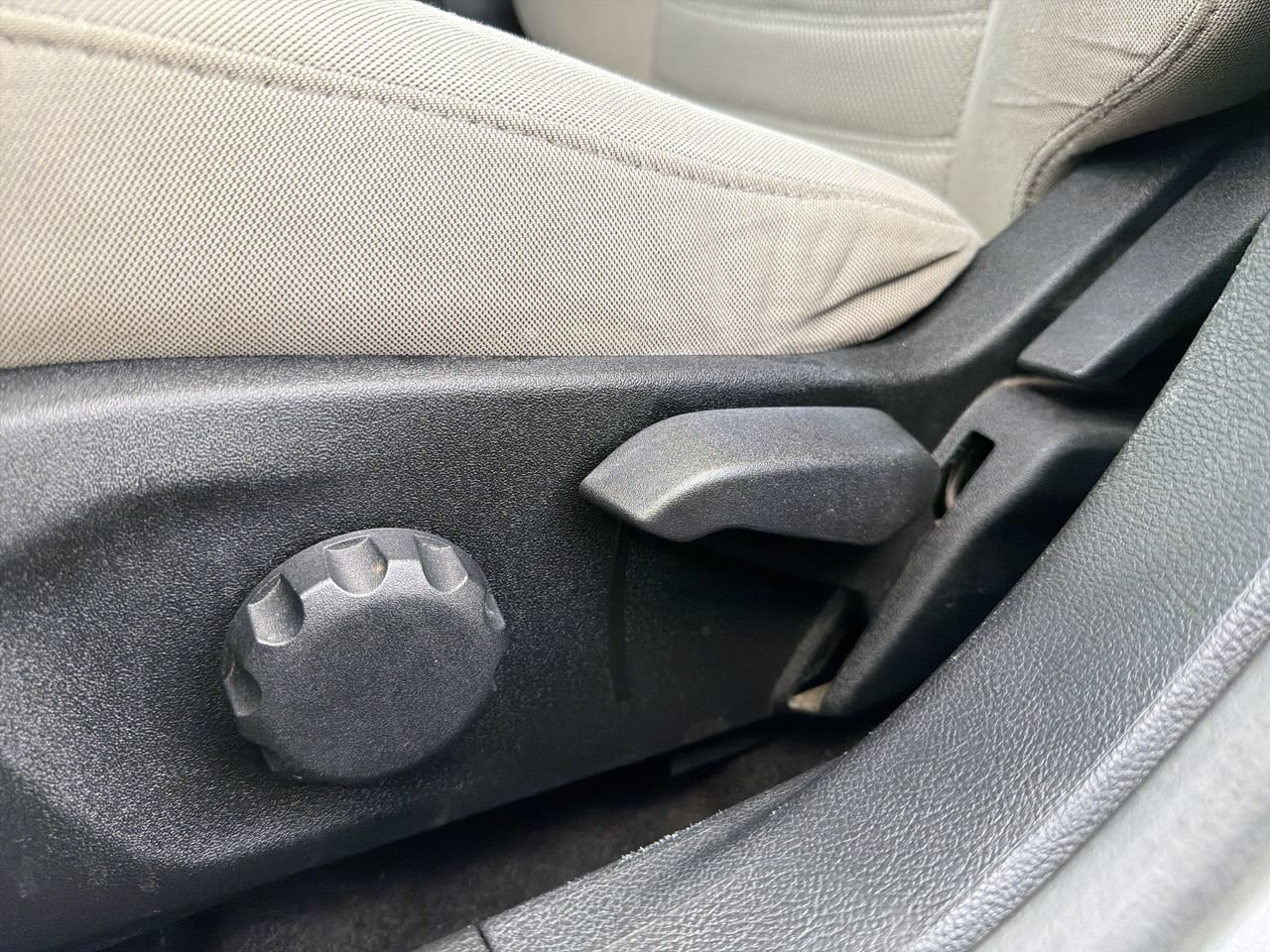 Used 2019 Ford Fusion S FWD image 19