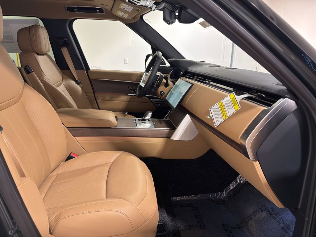 New 2026 Land Rover Range Rover SE image 25