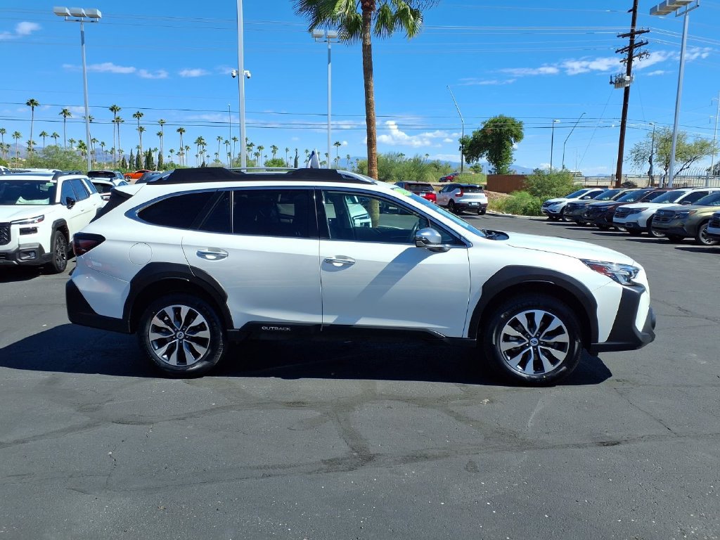 Used 2024 Subaru Outback Touring AWD/4WD image 10