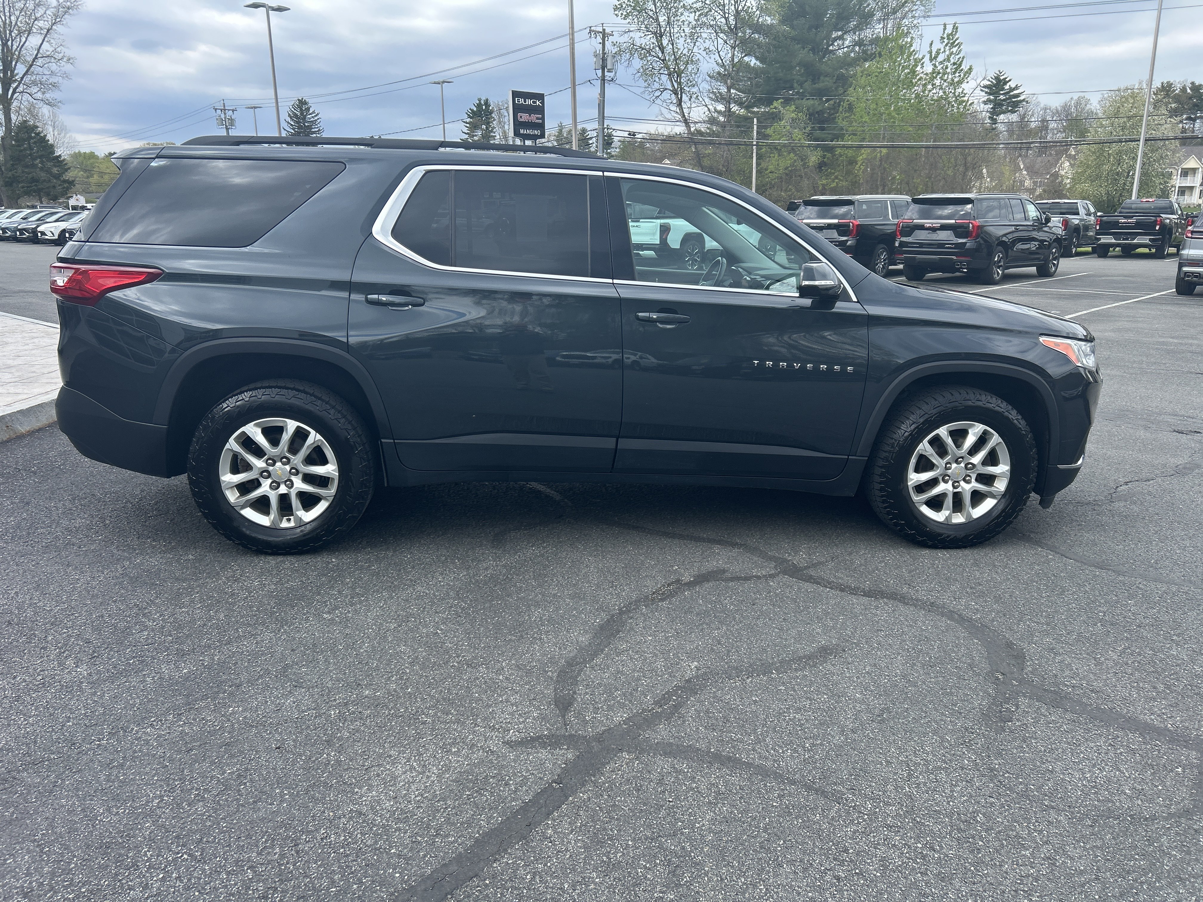 Used 2019 Chevrolet Traverse LT AWD/4WD image 13