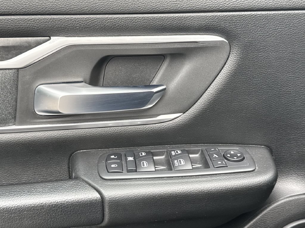 Used 2020 RAM 1500 Big Horn AWD/4WD image 15