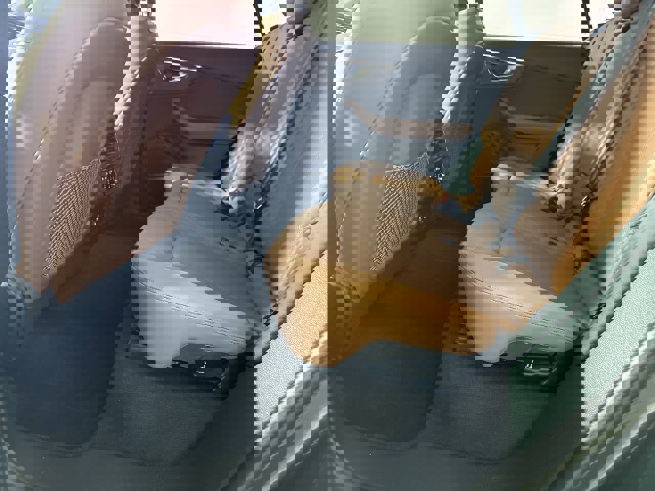 Used 2024 Audi Q8 Premium Plus w/ Premium Plus Package image 21