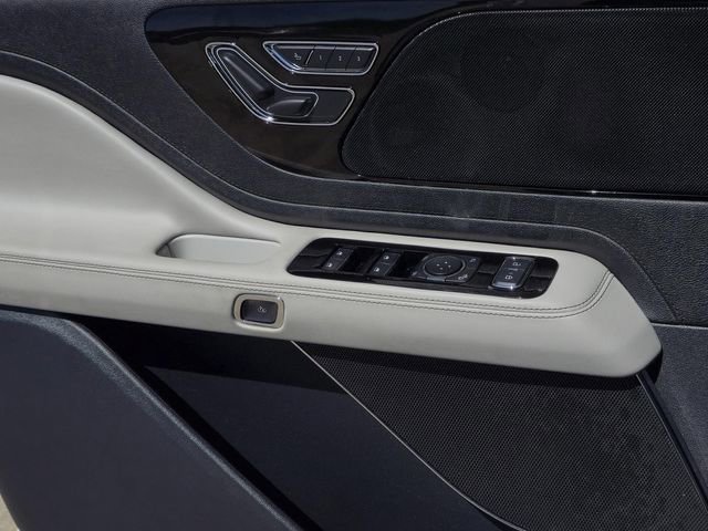 Used 2026 Lincoln Aviator 2WD image 20