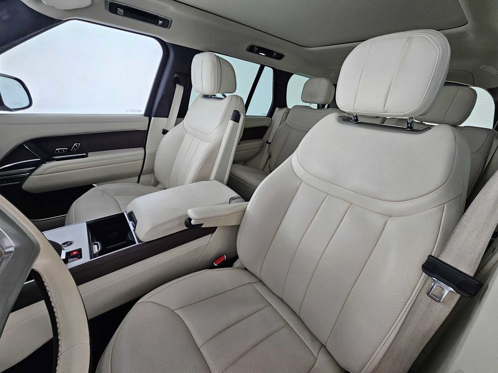 Used 2024 Land Rover Range Rover SE AWD/4WD image 21