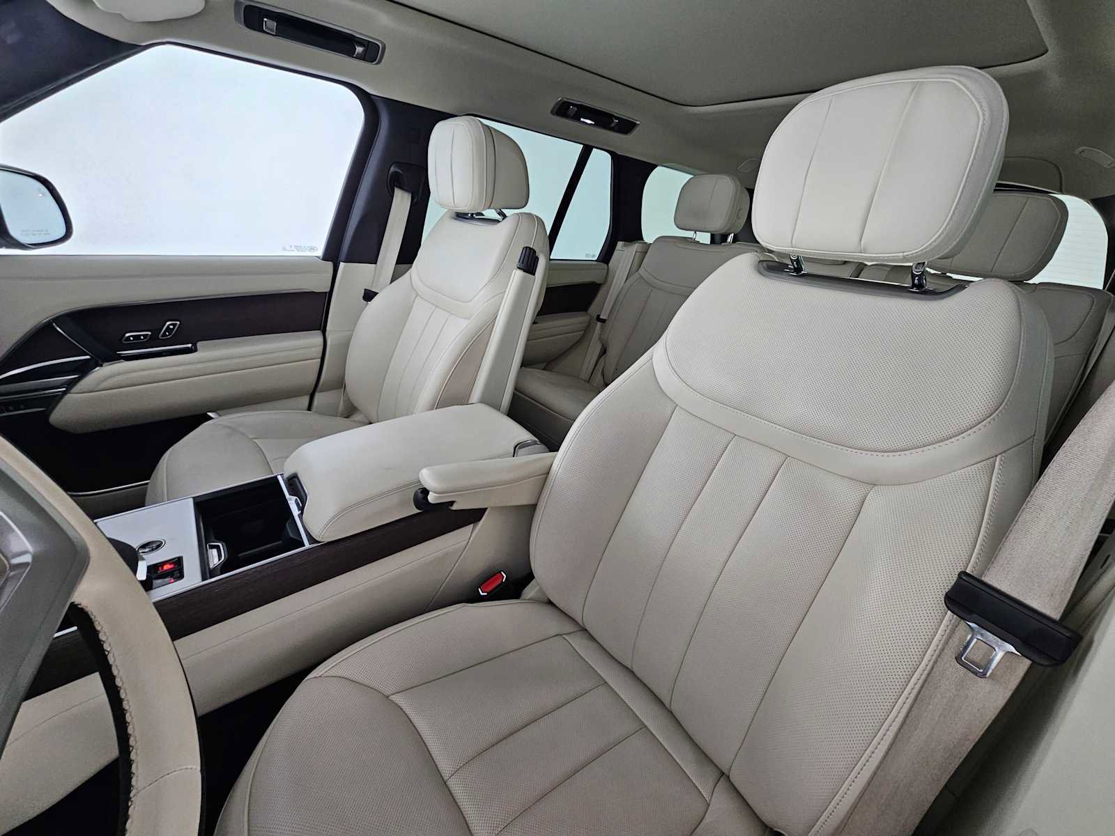 Used 2024 Land Rover Range Rover SE AWD/4WD image 21
