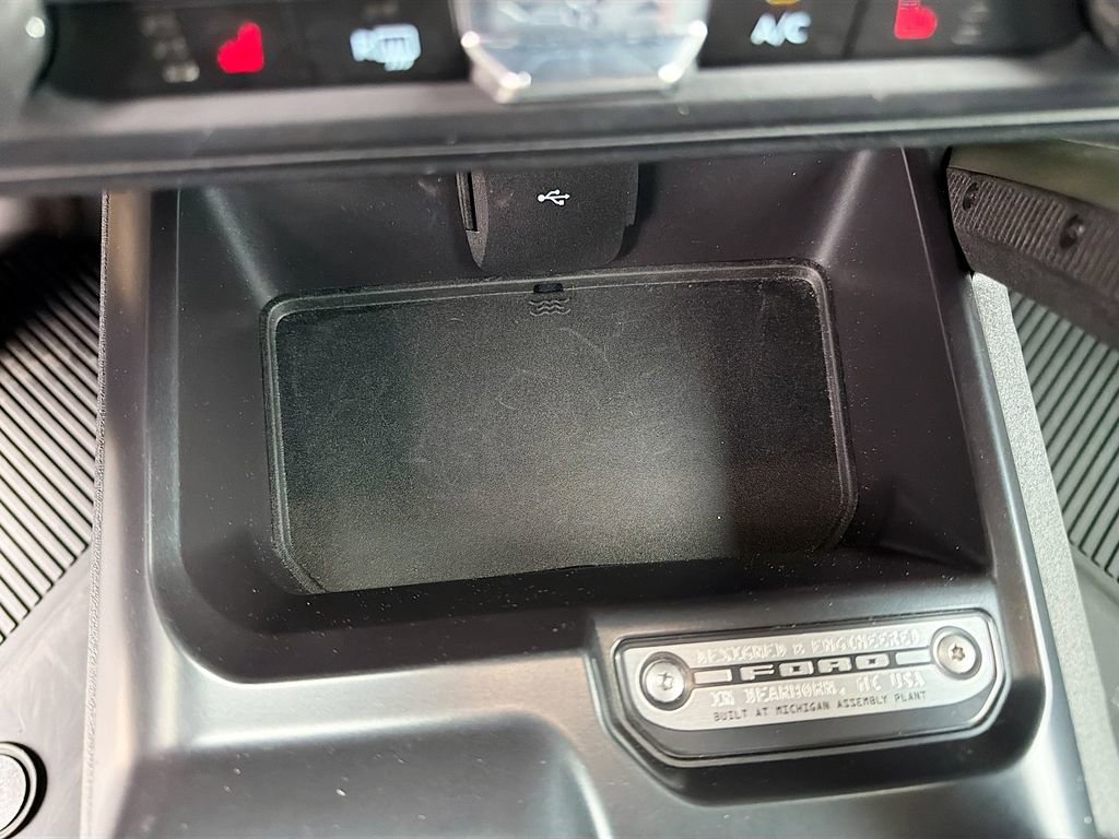 Used 2024 Ford Bronco Everglades image 28