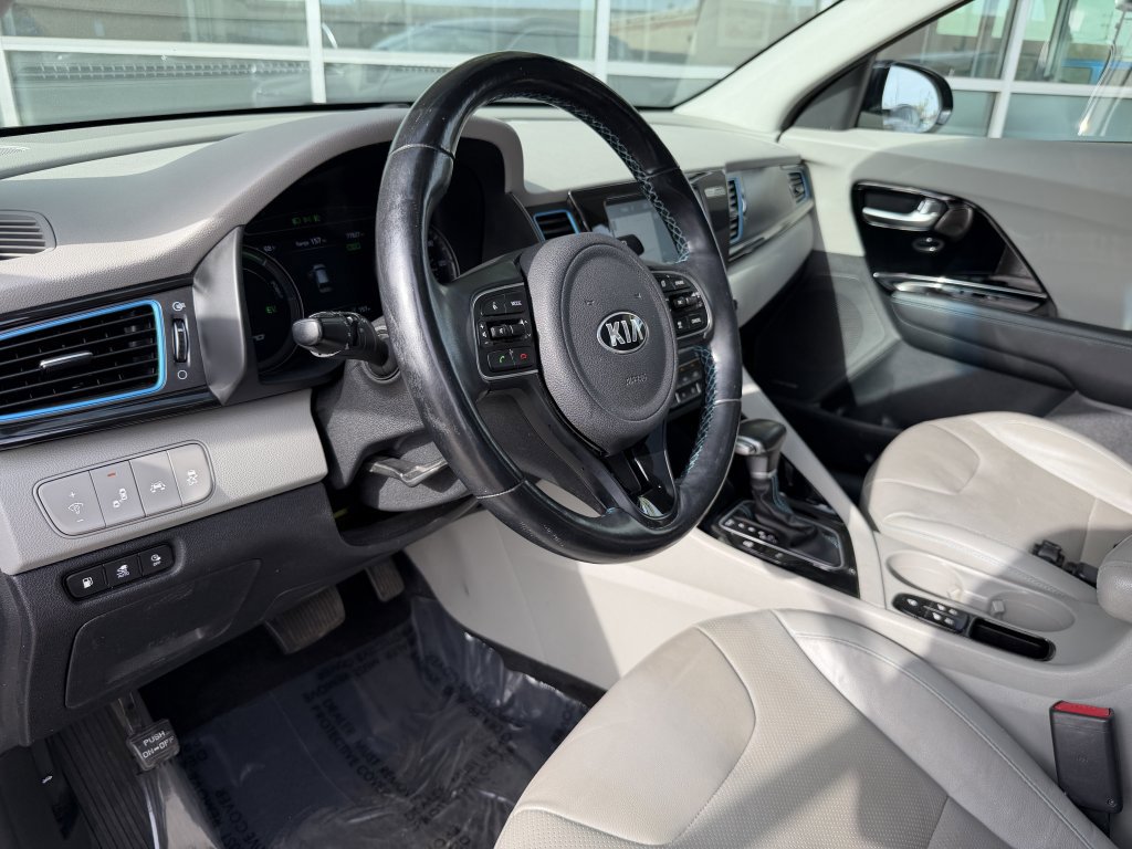Used 2019 Kia Niro EX Premium w/ Sunroof Package FWD image 35