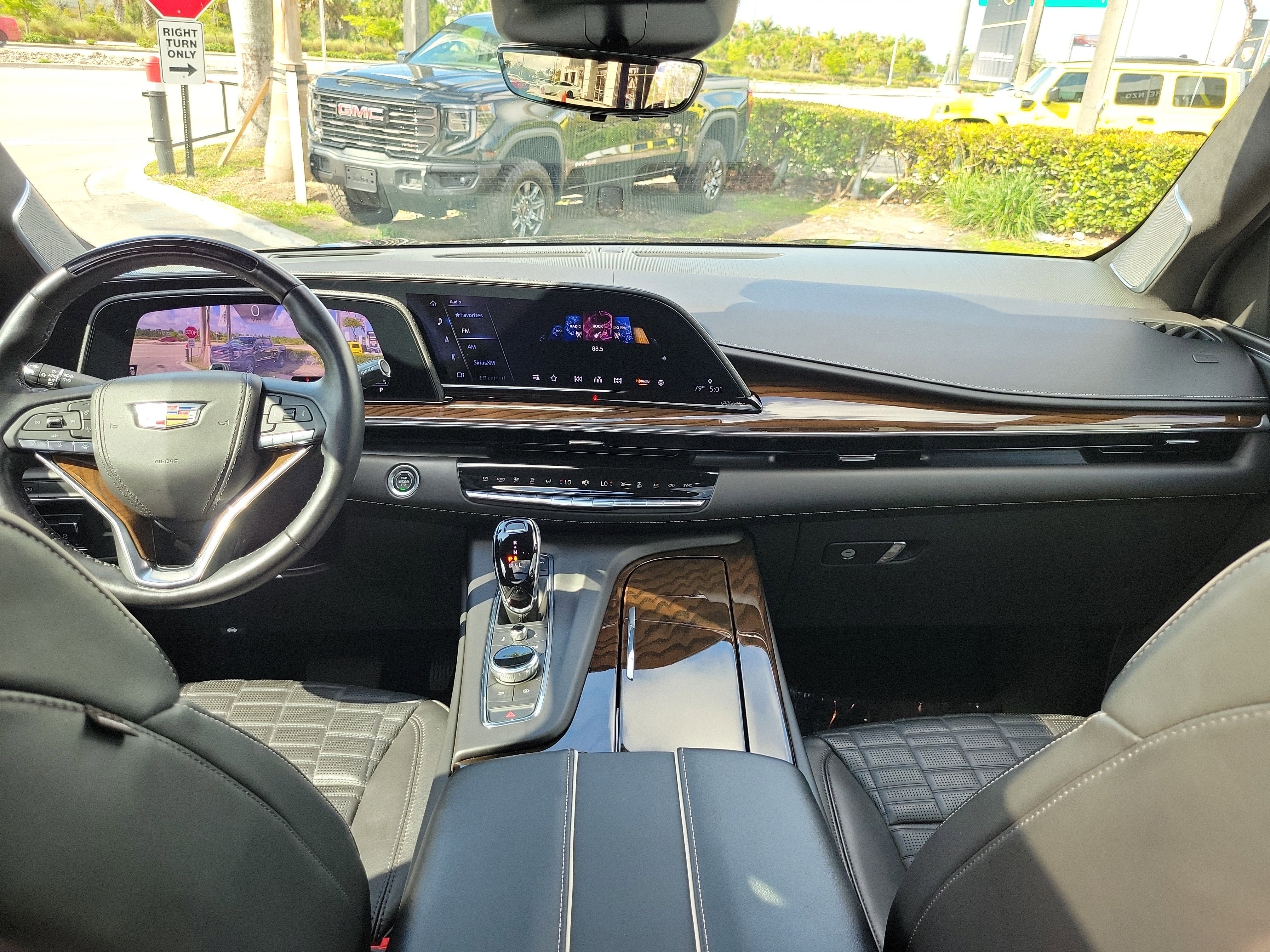 Used 2023 Cadillac Escalade ESV Sport Platinum image 21