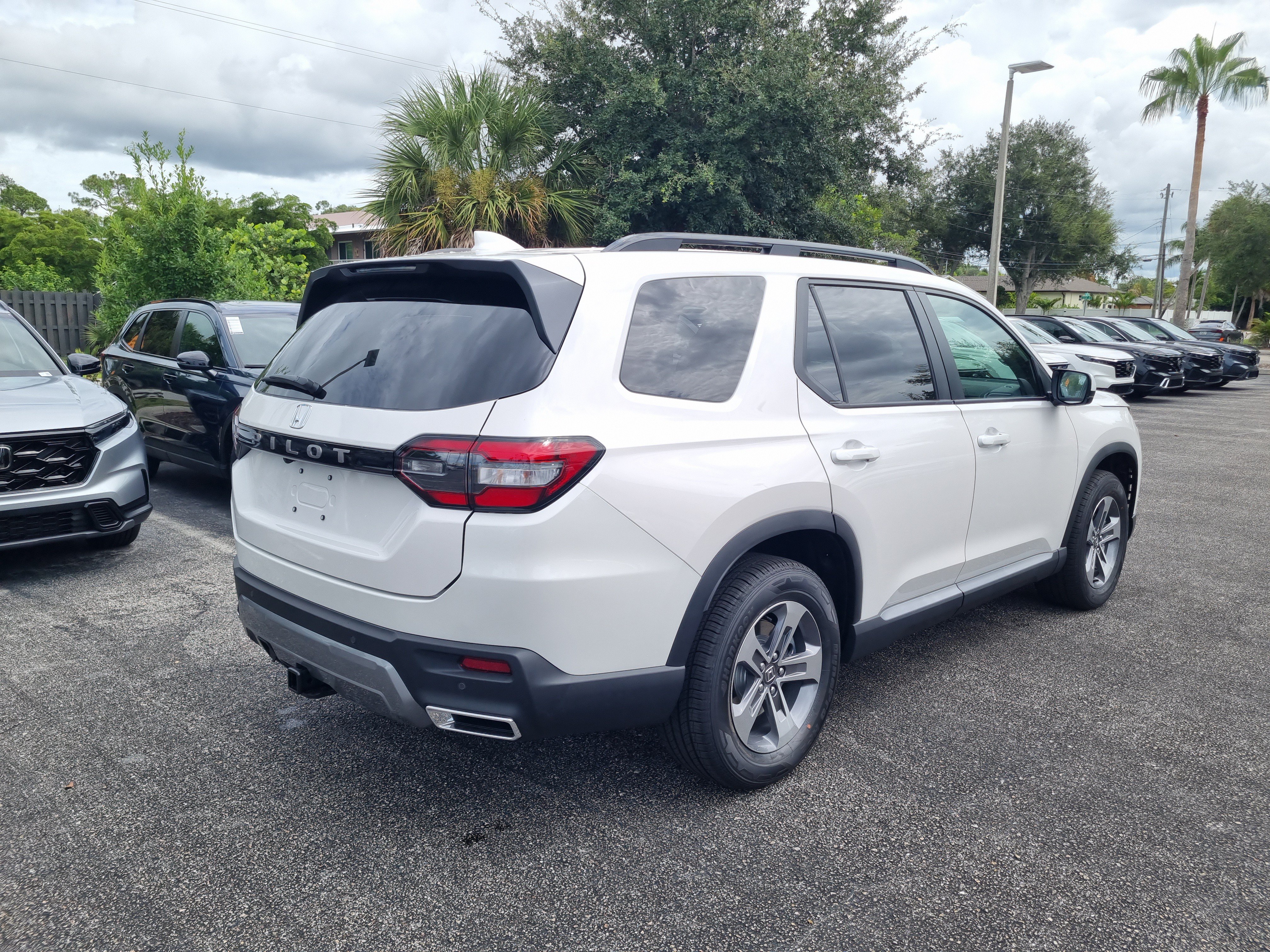 New 2026 Honda Pilot EX-L image 7