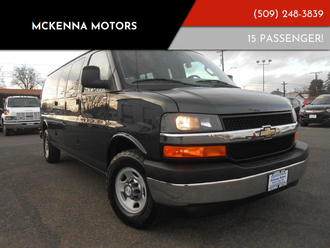 Used 2017 Chevrolet Express 3500 LT w/ LT Preferred Equipment Group image 1