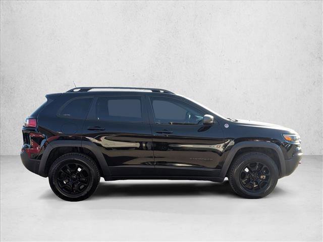 Used 2019 Jeep Cherokee Trailhawk image 4